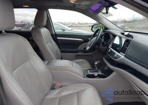 2015 Toyota Highlander Xle V6 z USA, uszkodzony, nr VIN 5TDJKRFH3FS180810